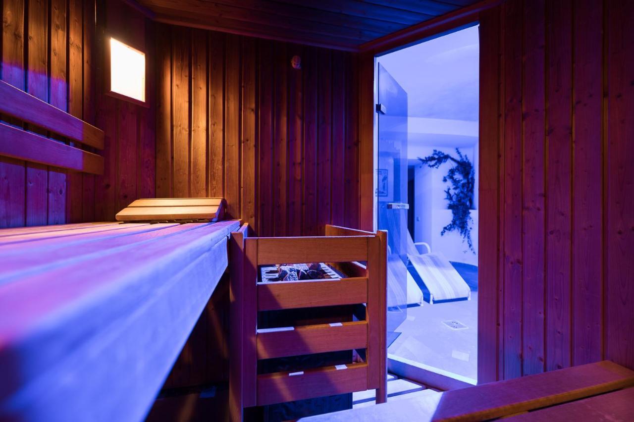 Hotel Alpenjuwel 멜라고 외부 사진